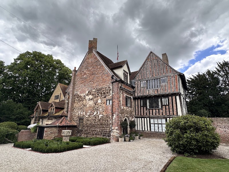 Beeleigh Abbey Gardens